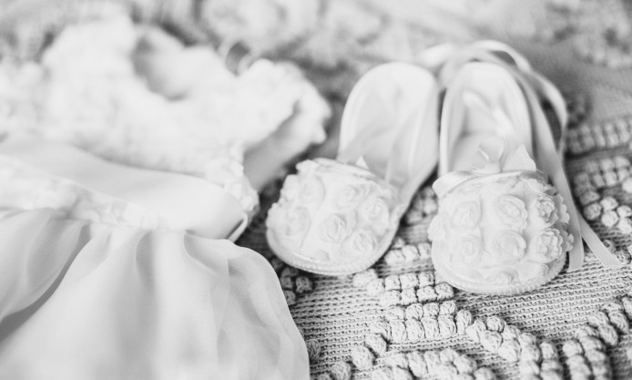 cute-baby-shoes-dress-carpet-photography-hd-wallpaper-694x417